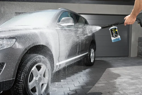 Автомобильный шампунь Plug n Clean 1