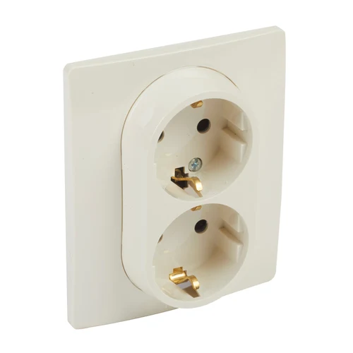 Двойная розетка с заземлением 2x2P+E, бежевая Niloe 2