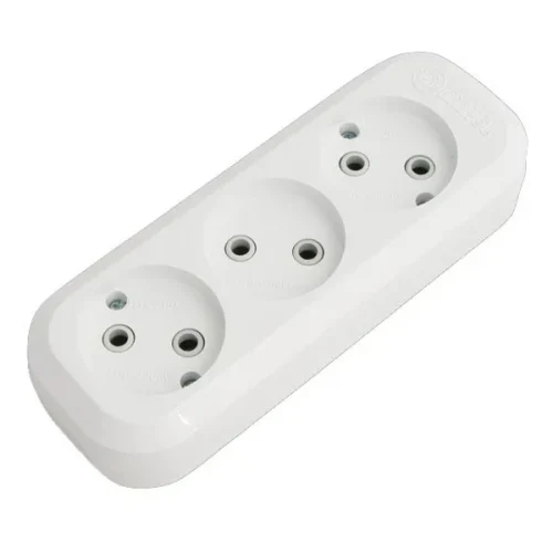 Наружная розетка на 3 гнезда с заземлением (F/P), 10A 250V Makel (80/20 шт.)