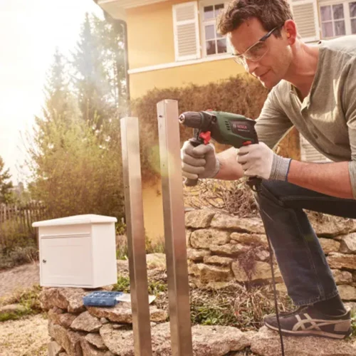 Ударная дрель BOSCH UNIVERSAL IMPACT 700