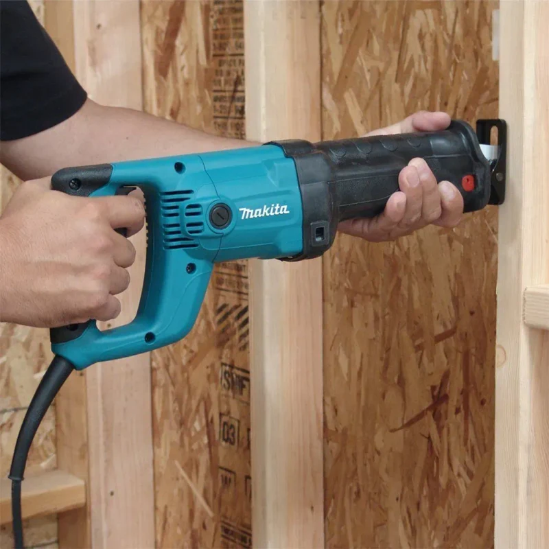 * Fierăstrău alternativ 1510W 32MM MAKITA 4