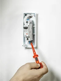 Șurubelniță de control 100-500V, SL3, 150 mm HOGERT 2