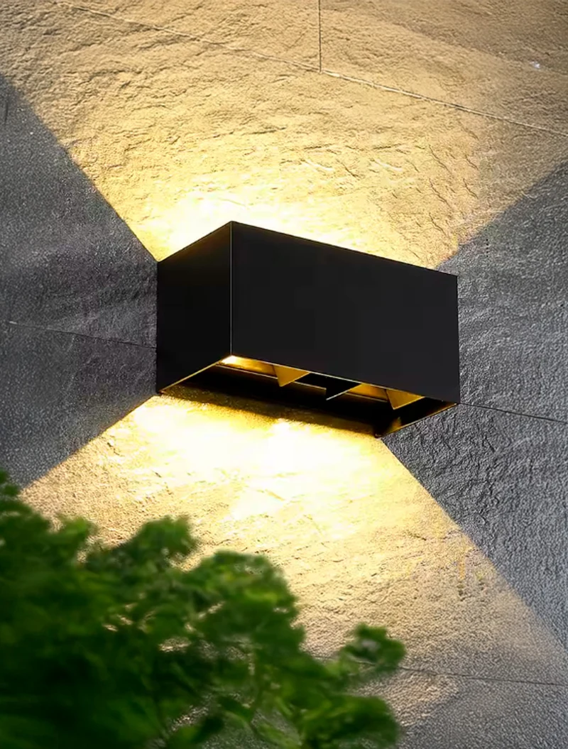 Светодиодное бра MK/SG-2272-4 IP54 245×100×50 мм 4×3W 3000K чёрное LuminaLED 3