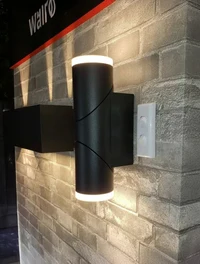 Aplică LED MK/SG-1082 IP65 220x65x100mm 2/5W 3000K neagră LuminaLED 2