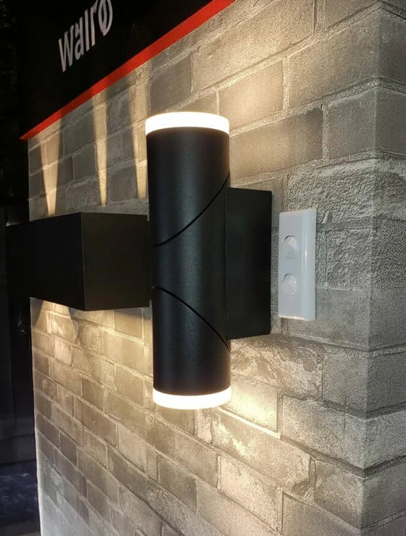 Aplică LED MK/SG-1082 IP65 220x65x100mm 2/5W 3000K neagră LuminaLED 2