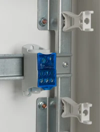 Bloc de distribuție pe șină DIN RBD-125А 2