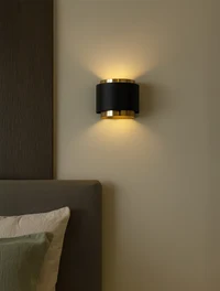* Aplică 1 x GX53 IP20 negru+aur LUMINALED 2