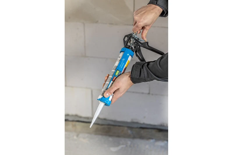 Pistol pentru silicon tip semideschis HOGERT 2